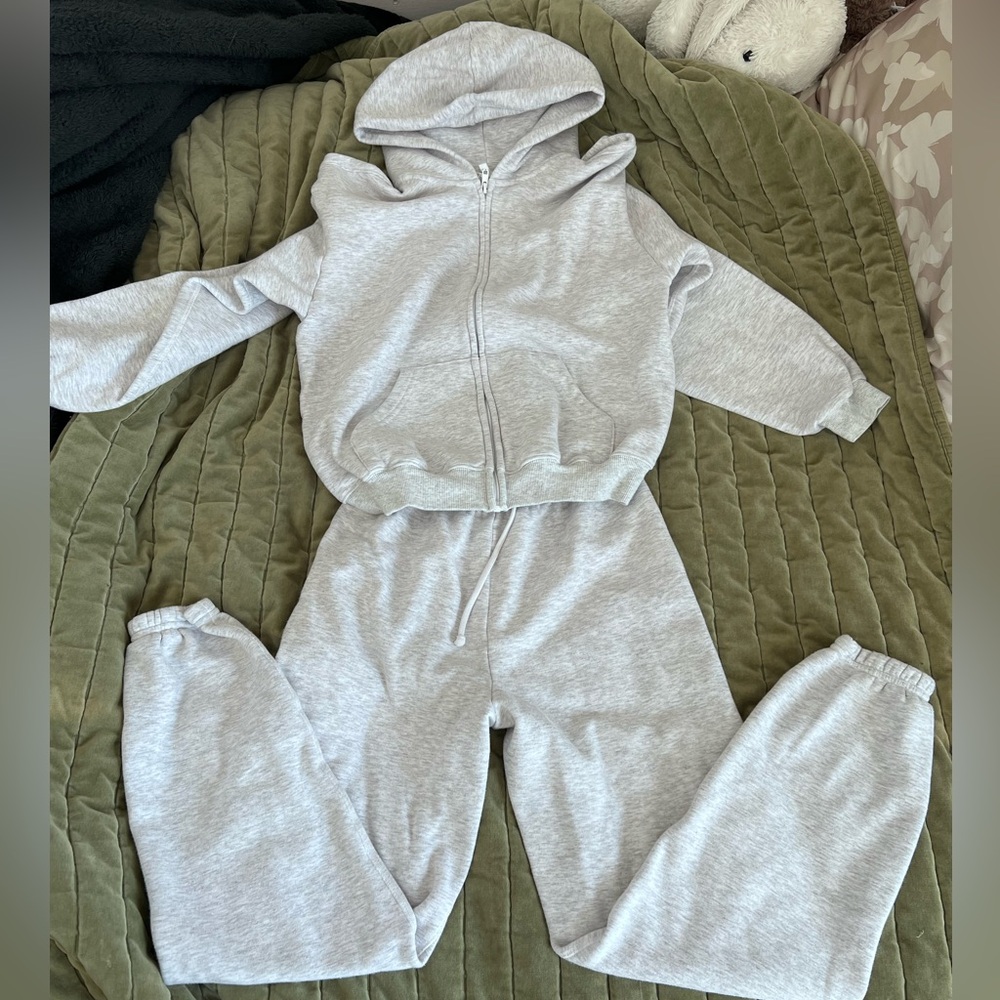 Skims Sweat Set